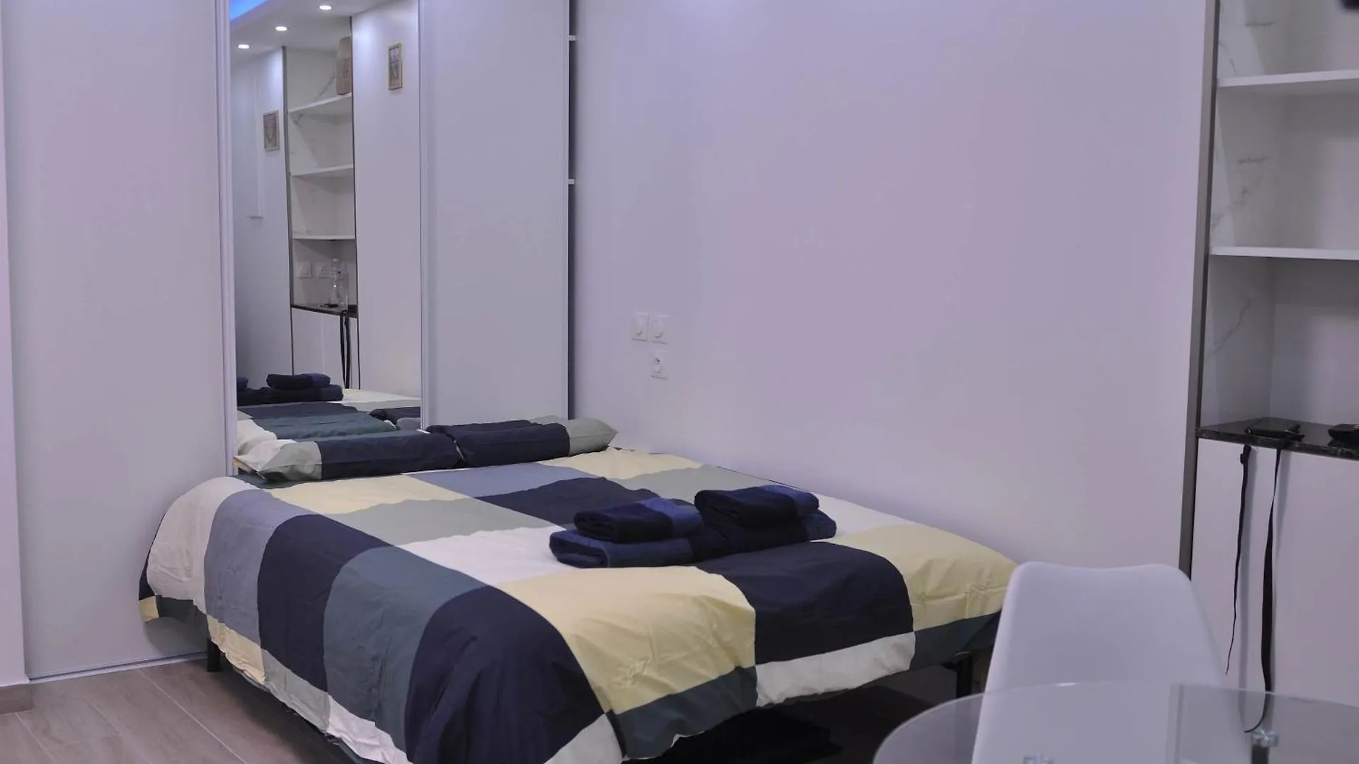 Apartment Charme Appartement A Paris13 Frankreich